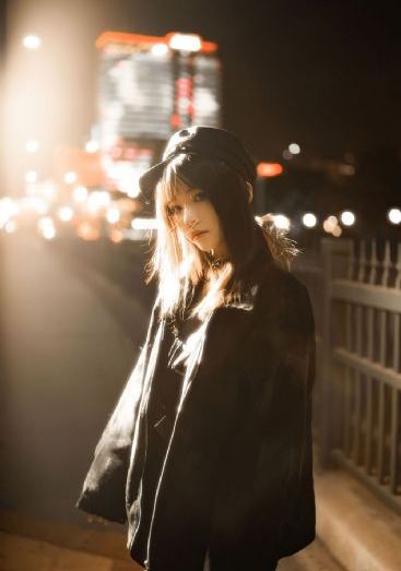 年轻的妈妈朋友