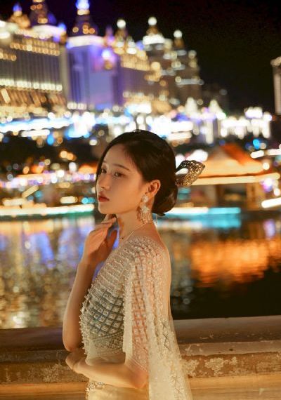 免费挖掘机100集连续播放