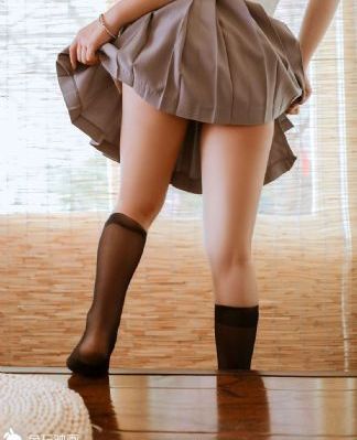 年轻的女教师4