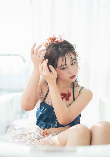 邪神与厨二病少女第一季免费观看