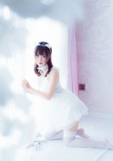 《美丽教师》